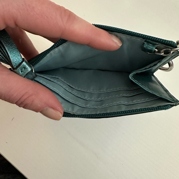NWOT Mini ID Wallet - Picture 4 of 6